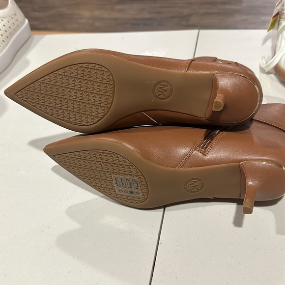 MICHAEL Michael Kors Tan Ankle Booties - Picture 6 of 8
